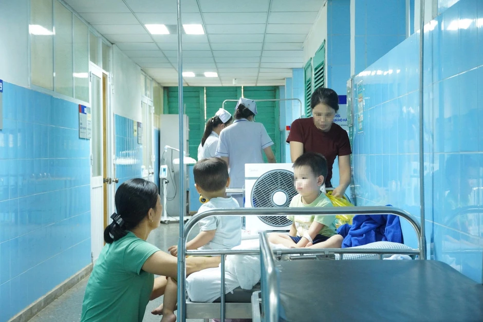 Bệnh nhân tăng đột biến, bệnh viện ở Quảng Trị xoay xở ra sao? Bệnh nhân tăng đột biến, bệnh viện ở Quảng Trị xoay xở ra sao?