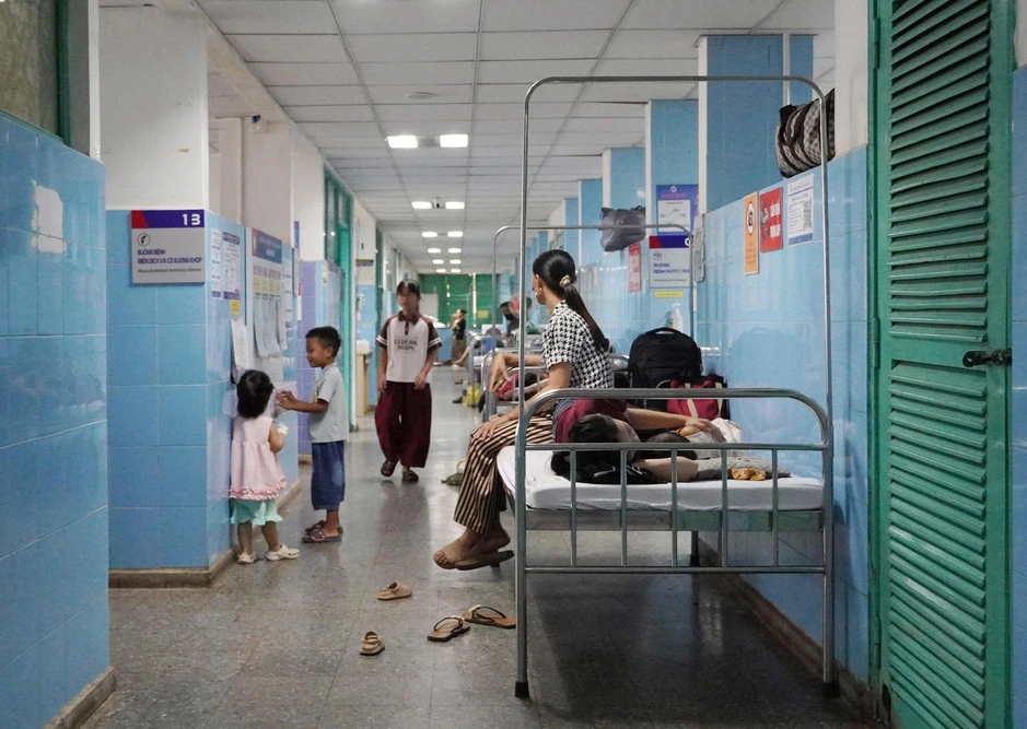 Bệnh nhân tăng đột biến, bệnh viện ở Quảng Trị xoay xở ra sao? Bệnh nhân tăng đột biến, bệnh viện ở Quảng Trị xoay xở ra sao?