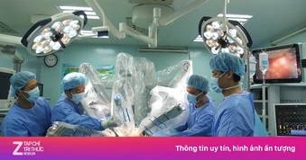 Bệnh nhân Việt Nam đầu tiên được phẫu thuật robot cắt phổi biệt lập