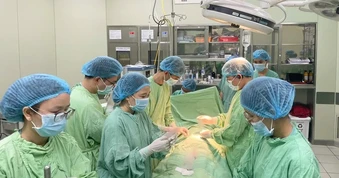 Bệnh nhi 7 tuổi mắc Thalassemia được ghép tủy thành công từ chị ruột