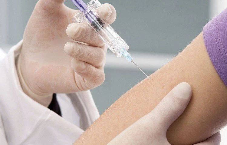 Bệnh viện Bạch Mai đưa lời khuyên với những gia đình đang có ý định đi du lịch