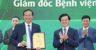 Bệnh viện Bạch Mai vinh danh 329 chuyên gia, người tài năng