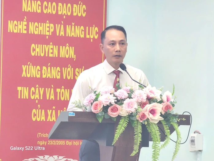 Bệnh viện “bắt tay” y tế phường tăng cường chăm sóc sức khoẻ người dân Bệnh viện “bắt tay” y tế phường tăng cường chăm sóc sức khoẻ người dân