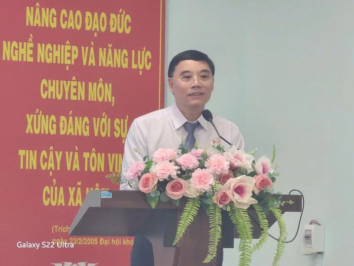 Bệnh viện “bắt tay” y tế phường tăng cường chăm sóc sức khoẻ người dân Bệnh viện “bắt tay” y tế phường tăng cường chăm sóc sức khoẻ người dân