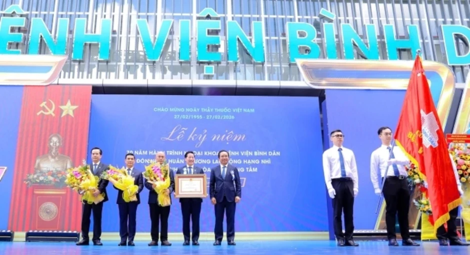 Bệnh viện Bình Dân ghi dấu ấn 70 tuổi với tòa nhà mới 340 tỷ đồng Bệnh viện Bình Dân ghi dấu ấn 70 tuổi với tòa nhà mới 340 tỷ đồng