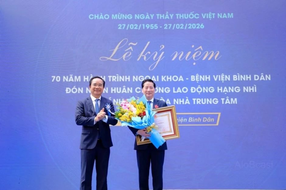 Bệnh viện Bình Dân TPHCM đưa vào sử dụng tòa nhà hiện đại 340 tỉ đồng Bệnh viện Bình Dân TPHCM đưa vào sử dụng tòa nhà hiện đại 340 tỉ đồng