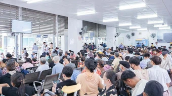 Bệnh viện Chợ Rẫy cảnh báo dịch vụ 'bốc số' khám nhanh lừa đảo