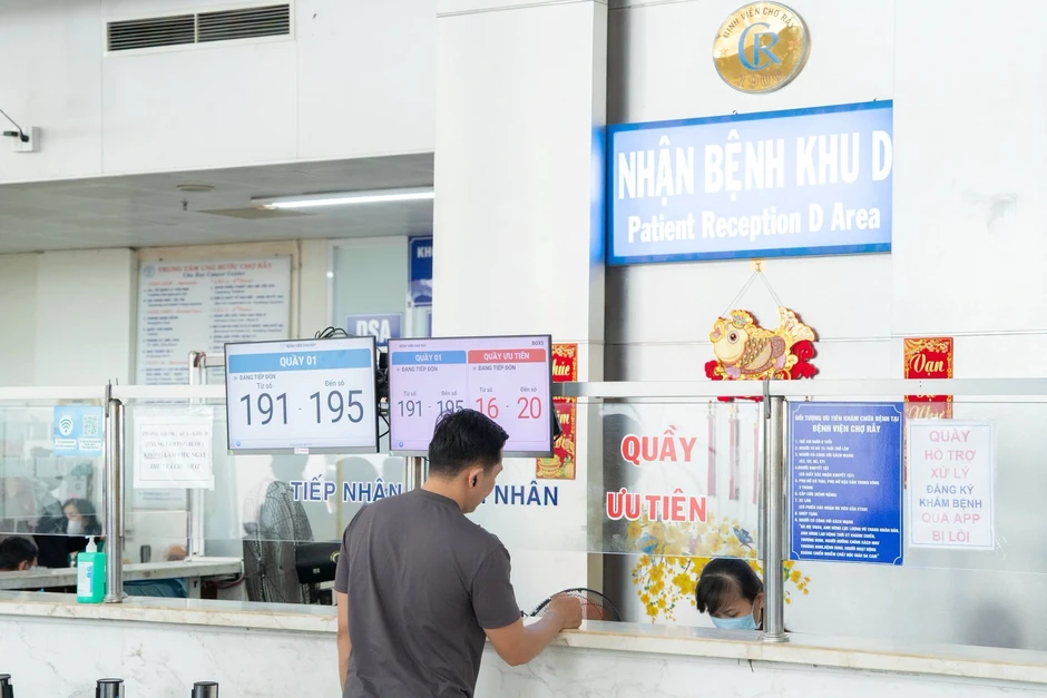 Bệnh viện Chợ Rẫy cảnh báo nóng chiêu trò "nhận hỗ trợ bốc số nhỏ" Bệnh viện Chợ Rẫy cảnh báo nóng chiêu trò "nhận hỗ trợ bốc số nhỏ"
