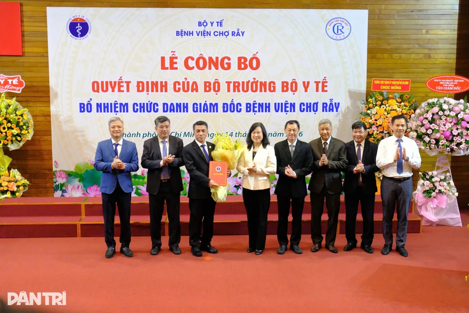 Bệnh viện Chợ Rẫy chính thức có tân Giám đốc: Kỳ vọng lớn từ Bộ trưởng Y tế Bệnh viện Chợ Rẫy chính thức có tân Giám đốc: Kỳ vọng lớn từ Bộ trưởng Y tế