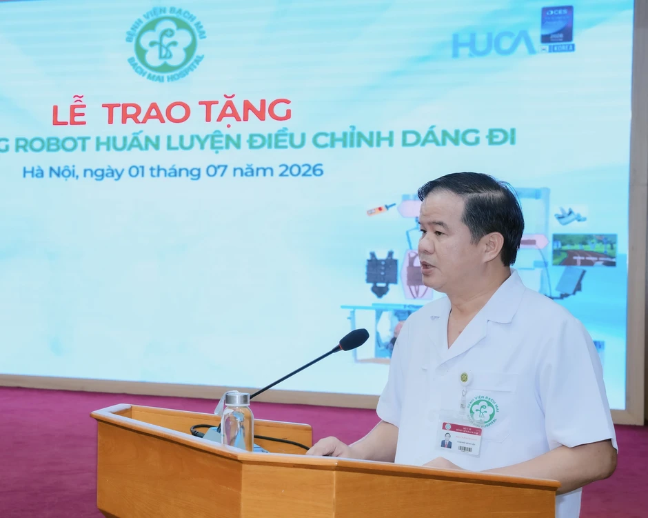 Bệnh viện công đầu tiên ứng dụng robot phục hồi dáng đi cho người bệnh Bệnh viện công đầu tiên ứng dụng robot phục hồi dáng đi cho người bệnh