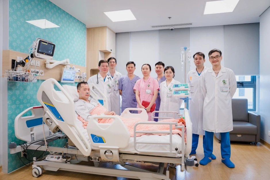Bệnh viện Đa khoa Hồng Ngọc cứu sống bệnh nhân ngừng tuần hoàn nhờ kỹ thuật tim phổi nhân tạo Bệnh viện Đa khoa Hồng Ngọc cứu sống bệnh nhân ngừng tuần hoàn nhờ kỹ thuật tim phổi nhân tạo