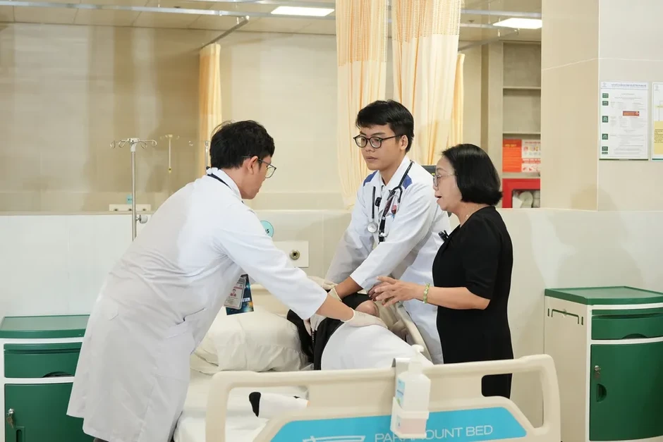 Bệnh viện Đại học quốc tế Hồng Bàng chính thức đi vào hoạt động Bệnh viện Đại học quốc tế Hồng Bàng chính thức đi vào hoạt động
