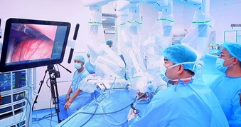 Bệnh viện Đại học Y Hà Nội triển khai hệ thống phẫu thuật robot mới
