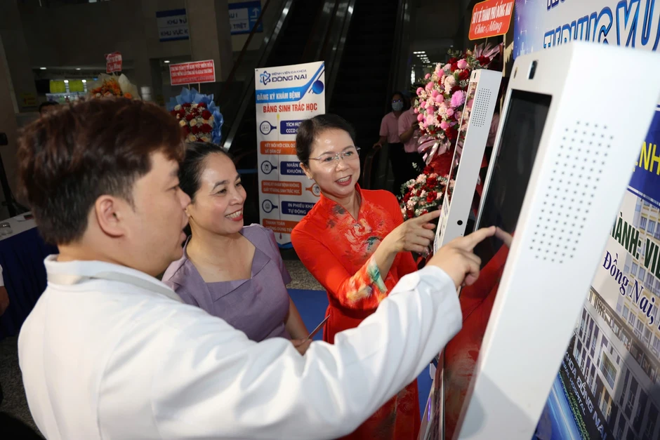 Bệnh viện Đồng Nai triển khai mô hình khám bệnh không giấy tờ Bệnh viện Đồng Nai triển khai mô hình khám bệnh không giấy tờ