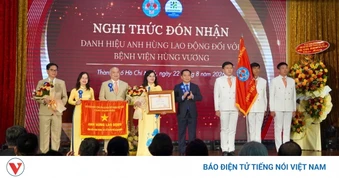 Bệnh viện Hùng Vương nhận danh hiệu Anh hùng Lao động