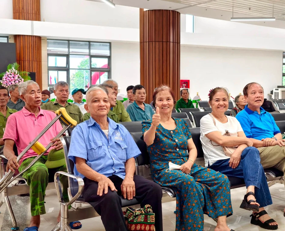 Bệnh viện Hữu nghị Việt Đức cơ sở Ninh Bình khởi đầu hành trình mới bằng hoạt động tri ân người có công