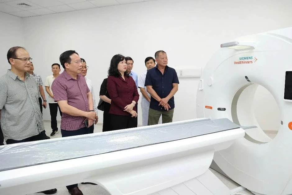 Bệnh viện Hữu nghị Việt Đức cơ sở Ninh Bình trước giờ khai trương Bệnh viện Hữu nghị Việt Đức cơ sở Ninh Bình trước giờ khai trương
