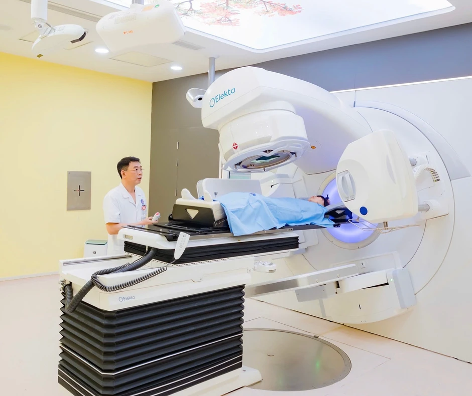 Bệnh viện K thêm ‘vũ khí’ hiện đại chống ung thư, rút ngắn thời gian điều trị Bệnh viện K thêm ‘vũ khí’ hiện đại chống ung thư, rút ngắn thời gian điều trị