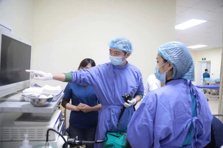 Bệnh viện K trang bị máy nội soi phóng đại 150 lần phát hiện ung thư sớm Bệnh viện K trang bị máy nội soi phóng đại 150 lần phát hiện ung thư sớm