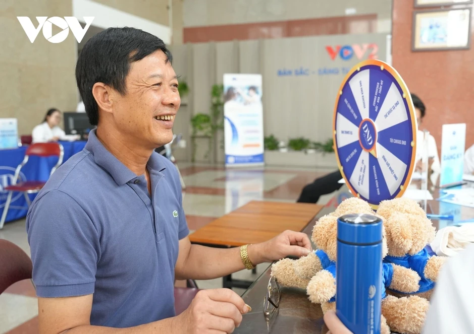 Bệnh viện Mắt Quốc tế DND khám mắt và răng hàm mặt miễn phí tại TinVina