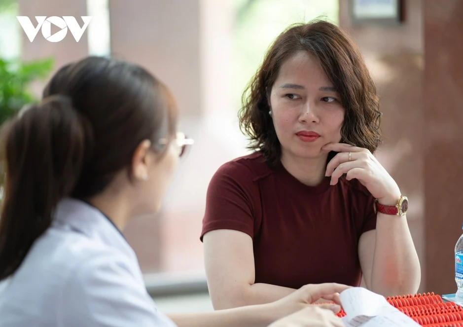 Bệnh viện Mắt Quốc tế DND khám mắt và răng hàm mặt miễn phí tại TinVina
