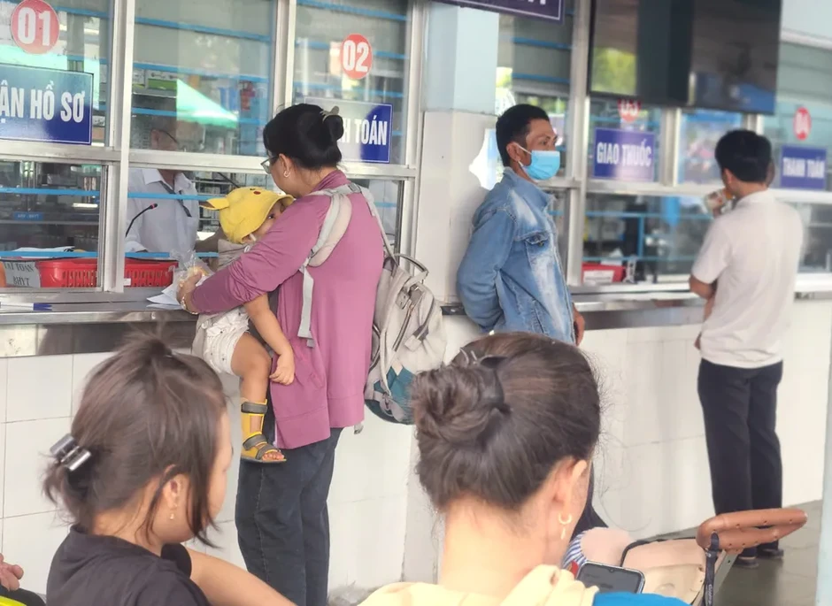 Bệnh viện Nhi đồng 1 xin lỗi người nhà bệnh nhi vì bác sĩ chưa có thái độ phù hợp Bệnh viện Nhi đồng 1 xin lỗi người nhà bệnh nhi vì bác sĩ chưa có thái độ phù hợp