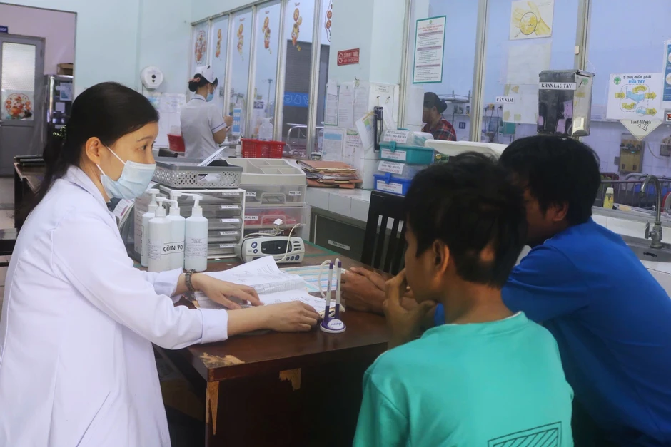 Bệnh viện ở TPHCM liên tiếp cấp cứu trẻ nguy kịch vì những lý do không ngờ Bệnh viện ở TPHCM liên tiếp cấp cứu trẻ nguy kịch vì những lý do không ngờ