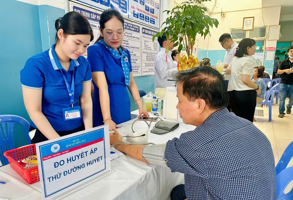 Bệnh viện TP.HCM chuẩn bị khu khám sức khỏe riêng, dự kiến làm cả cuối tuần Bệnh viện TP.HCM chuẩn bị khu khám sức khỏe riêng, dự kiến làm cả cuối tuần