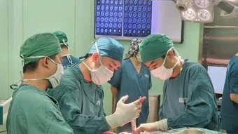 Bệnh viện tuyến dưới phối hợp với tuyến trên cứu chữa nhiều ca bệnh nặng, phức tạp