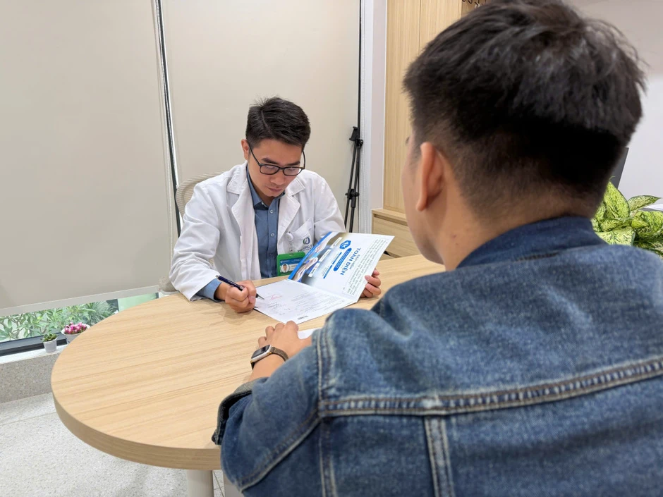Bị chồng ngoại tình, xúc phạm, nữ CEO vẫn tự hỏi: “Mình có quá nhạy cảm?” Bị chồng ngoại tình, xúc phạm, nữ CEO vẫn tự hỏi: “Mình có quá nhạy cảm?”