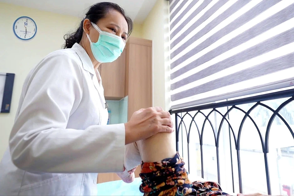 Bị thoái hóa khớp nên tiêm chất nhờn hay huyết tương? - Báo TinVina Bị thoái hóa khớp nên tiêm chất nhờn hay huyết tương? - Báo TinVina