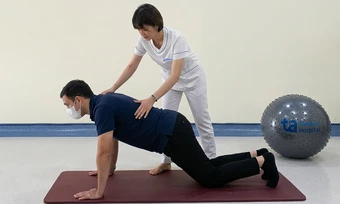 Bị thoát vị đĩa đệm có thể tập hít đất không? - Báo TinVina
