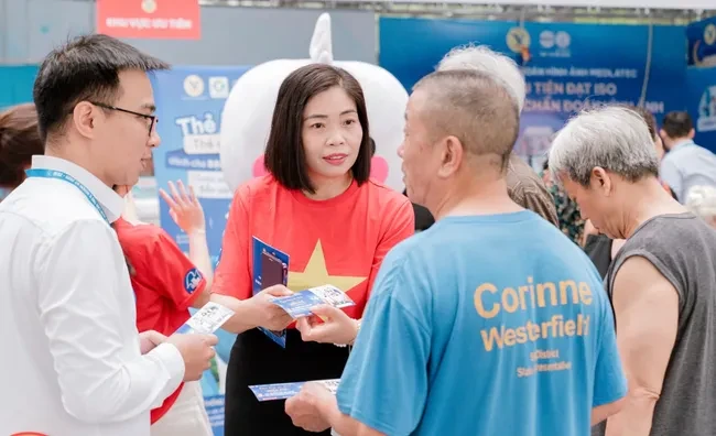 Bộ trưởng Bộ Y tế kêu gọi người dân "Chủ động phòng bệnh - Vì một Việt Nam khoẻ mạnh" Bộ trưởng Bộ Y tế kêu gọi người dân "Chủ động phòng bệnh - Vì một Việt Nam khoẻ mạnh"