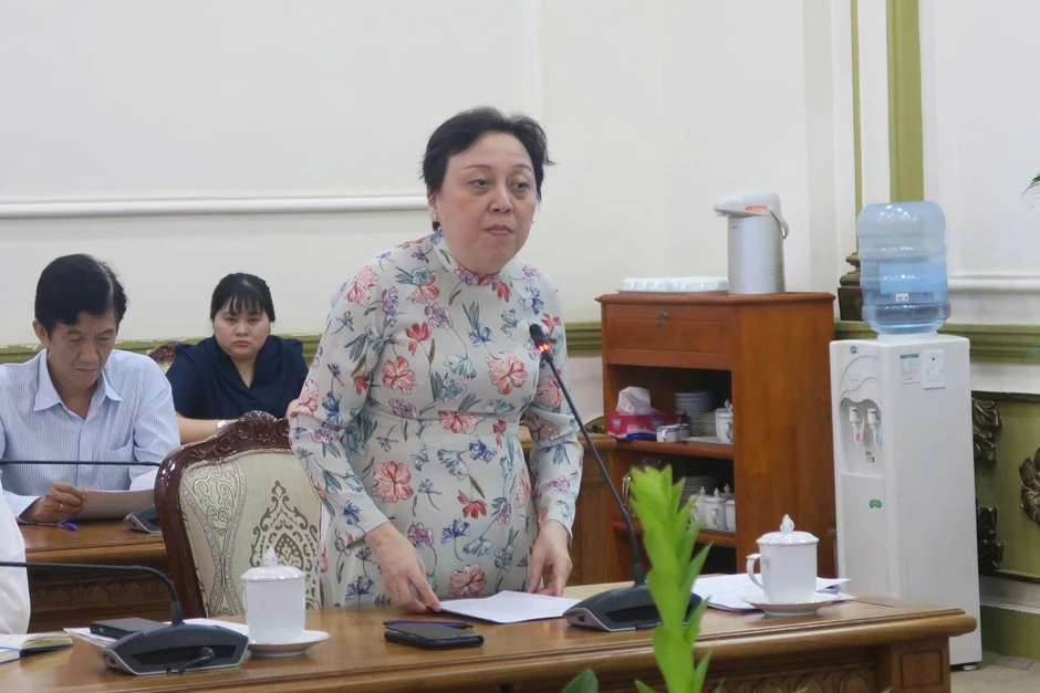 Bộ trưởng Bộ Y tế: "Người ốm mới uống thuốc, nhưng ai cũng phải ăn" Bộ trưởng Bộ Y tế: "Người ốm mới uống thuốc, nhưng ai cũng phải ăn"