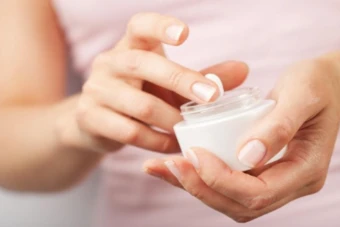 Bộ Y tế buộc tiêu hủy gần 800 loại sữa rửa mặt, dầu gội, sữa tắm, kem chống nắng