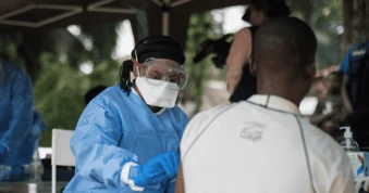 Bộ Y tế cập nhật tiêu chuẩn chẩn đoán, điều trị Ebola trước nguy cơ dịch xâm nhập