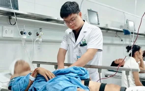 Bộ Y tế chỉ đạo tập trung cấp cứu nạn nhân vụ tai nạn trên cao tốc Pháp Vân - Cầu Giẽ Bộ Y tế chỉ đạo tập trung cấp cứu nạn nhân vụ tai nạn trên cao tốc Pháp Vân - Cầu Giẽ
