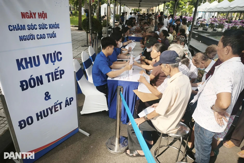 Bộ Y tế chỉ rõ những việc người cao tuổi cần thực hiện để phòng bệnh Bộ Y tế chỉ rõ những việc người cao tuổi cần thực hiện để phòng bệnh