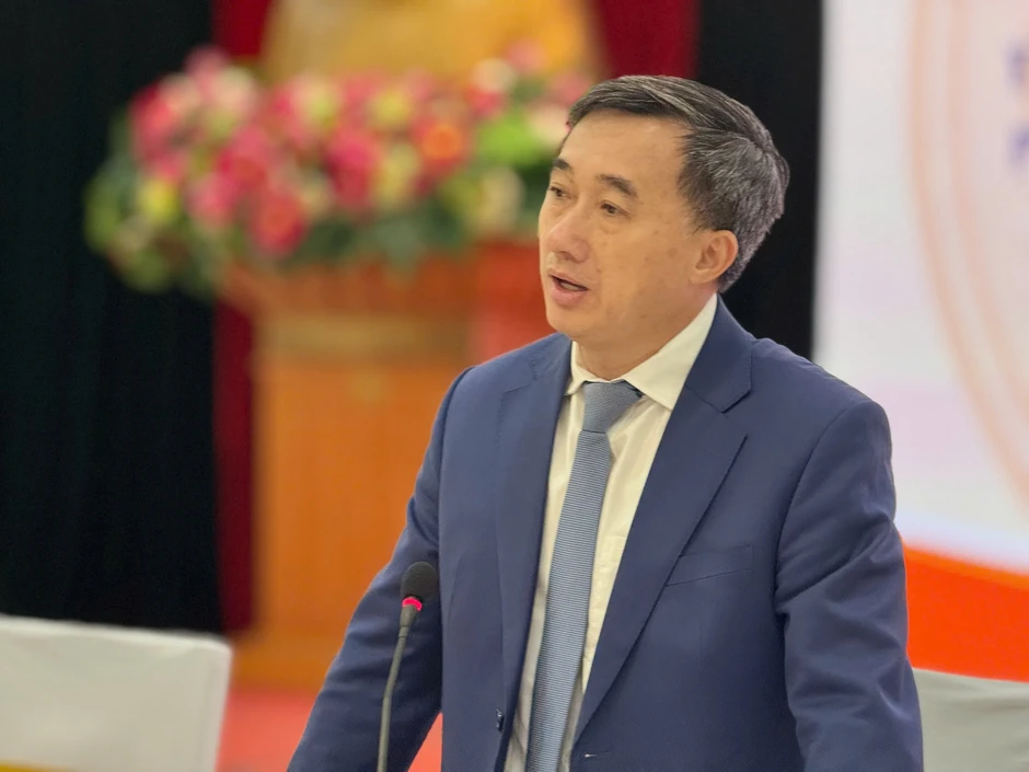 Bộ Y tế đề xuất cấm toàn diện thuốc lá điện tử trong Luật sửa đổi Bộ Y tế đề xuất cấm toàn diện thuốc lá điện tử trong Luật sửa đổi