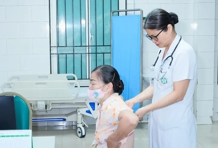 Bộ Y tế đề xuất đổi cách xác định giá dịch vụ khám chữa bệnh Bộ Y tế đề xuất đổi cách xác định giá dịch vụ khám chữa bệnh