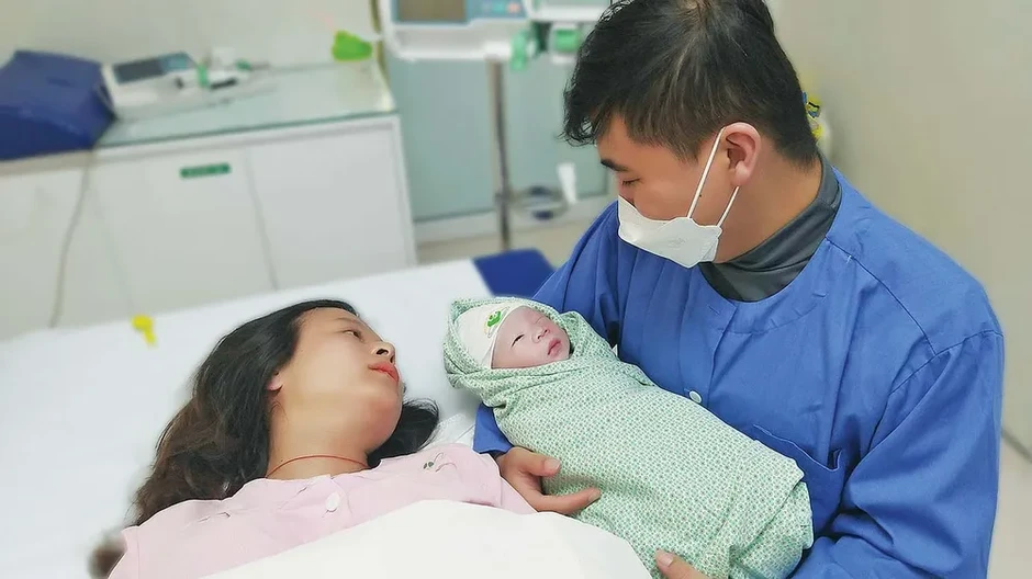 Bộ Y tế đề xuất nhiều chính sách ưu đãi cho phụ nữ sinh con Bộ Y tế đề xuất nhiều chính sách ưu đãi cho phụ nữ sinh con