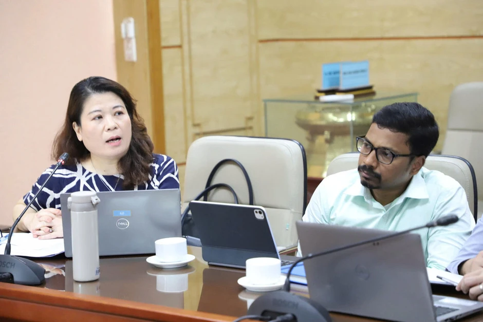 Bộ Y tế họp bàn triển khai các biện pháp ứng phó dịch Ebola Bộ Y tế họp bàn triển khai các biện pháp ứng phó dịch Ebola