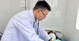 Bộ Y tế: Khẩn trương điều tra vụ 84 người nhập viện sau ăn bánh mì ở Lâm Đồng