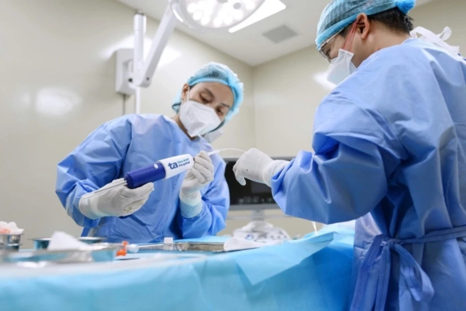 Bơm keo sinh học chữa suy giãn tĩnh mạch như thế nào? - Báo TinVina Bơm keo sinh học chữa suy giãn tĩnh mạch như thế nào? - Báo TinVina