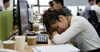 Bụng ngày càng to, nước tiểu sẫm màu: Cẩn trọng với 7 dấu hiệu cảnh báo xơ gan