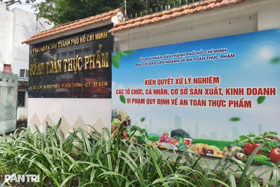 Bùng nổ "bếp ăn trên mây", thách thức mới cho quản lý an toàn thực phẩm Bùng nổ "bếp ăn trên mây", thách thức mới cho quản lý an toàn thực phẩm