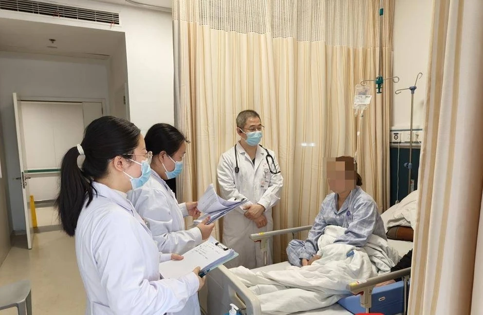 Cả đời chỉ làm "chuyện ấy" đúng 1 lần, người phụ nữ 40 tuổi tử vong sau 6 tháng phát hiện ung thư cổ tử cung Cả đời chỉ làm "chuyện ấy" đúng 1 lần, người phụ nữ 40 tuổi tử vong sau 6 tháng phát hiện ung thư cổ tử cung