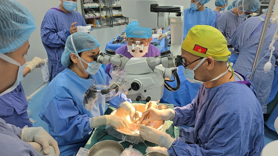 Ca ghép dương vật đầu tiên: Khi điều ước cháy bỏng trở thành hiện thực Ca ghép dương vật đầu tiên: Khi điều ước cháy bỏng trở thành hiện thực