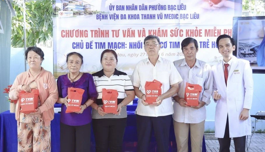 Cà Mau: Bệnh viện đa khoa Thanh Vũ triển khai nhiều hoạt động khám, tư vấn sức khỏe cho nhân dân Cà Mau: Bệnh viện đa khoa Thanh Vũ triển khai nhiều hoạt động khám, tư vấn sức khỏe cho nhân dân