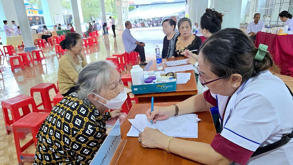Cà Mau chung tay vì sức khỏe người cao tuổi